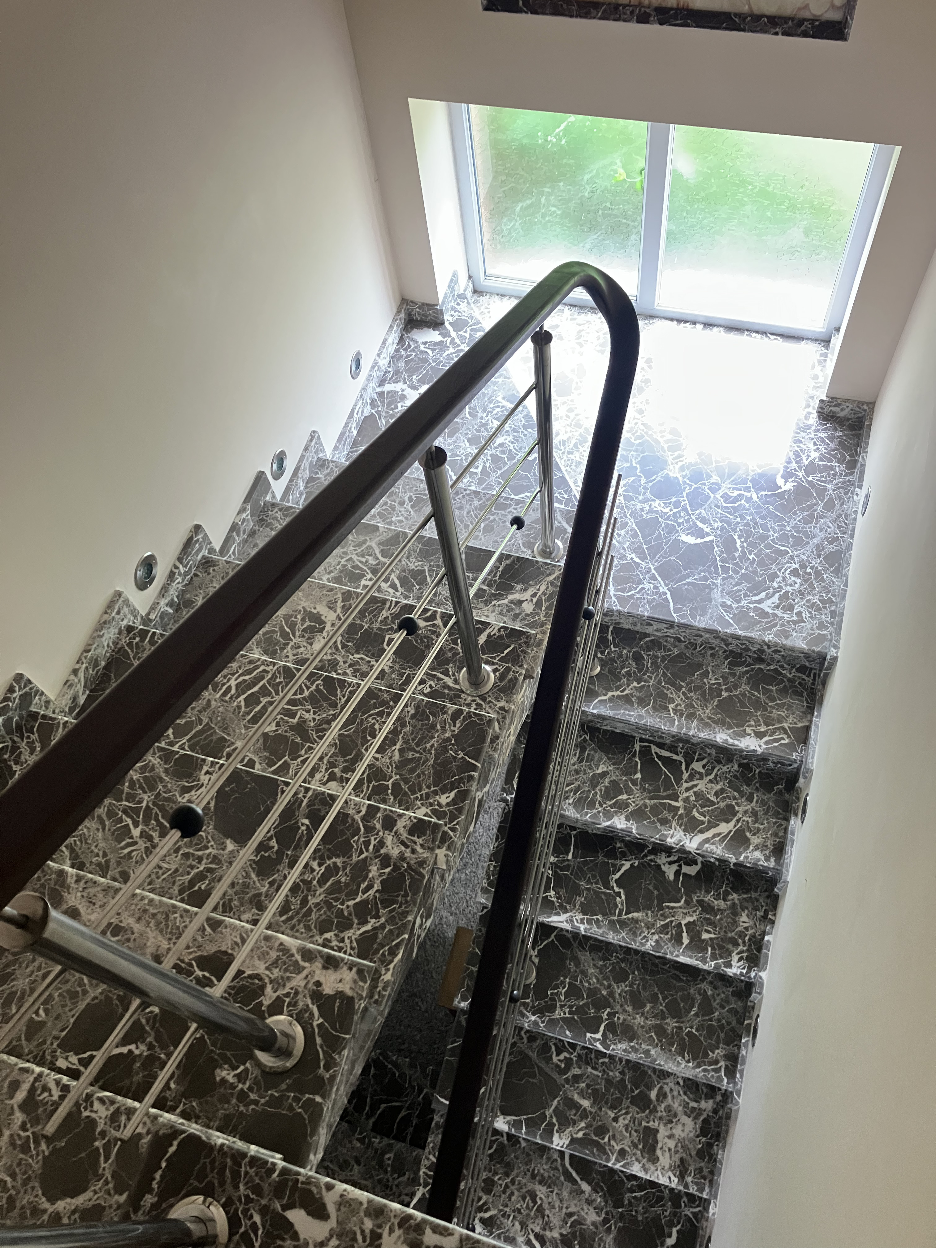 Granmramor finished staircase project