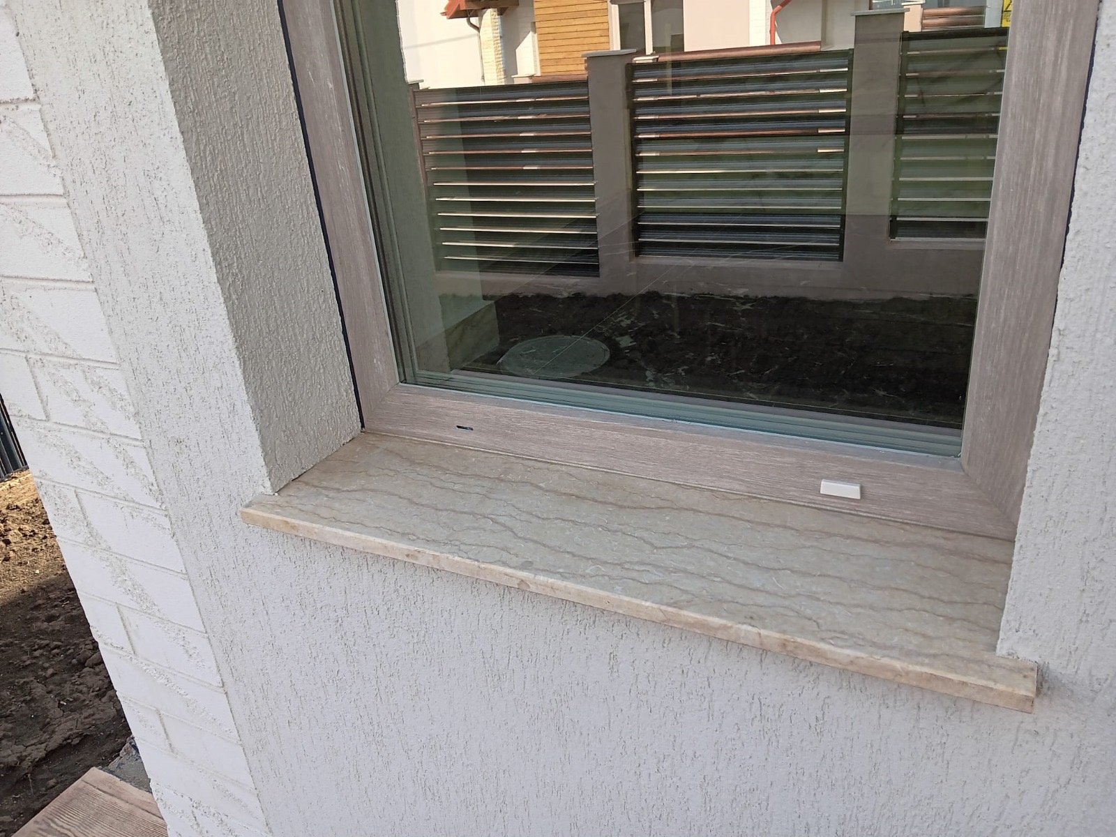Granmramor stone windowsill project